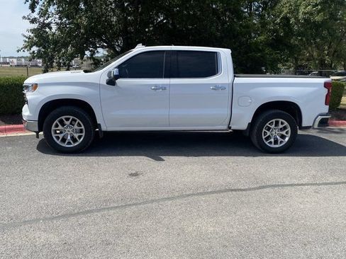 Used 2025 Chevrolet Silverado 1500 LTZ AWD/4WD image 9