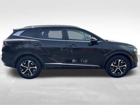 Used 2023 Kia Sportage EX AWD/4WD image 9