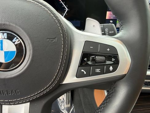 Used 2024 BMW X5 xDrive40i w/ M Sport Package AWD/4WD image 25