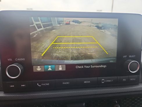 Used 2024 Honda CR-V LX image 9