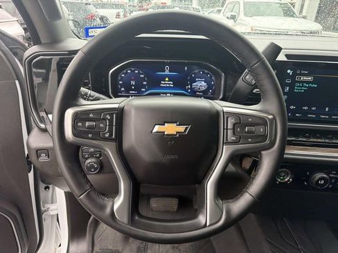 Used 2024 Chevrolet Silverado 1500 LT RWD image 27