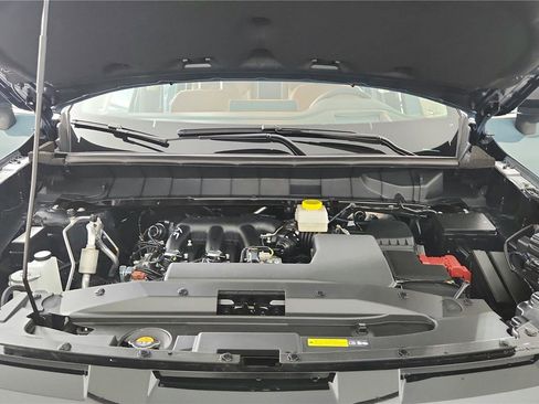 New 2026 Nissan Pathfinder Platinum image 35