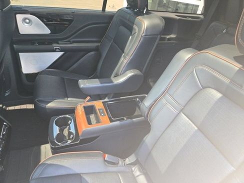 Certified 2025 Lincoln Aviator Black Label AWD/4WD image 34