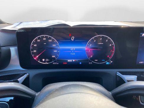 Certified 2025 Mercedes-Benz CLA 250 4MATIC image 11