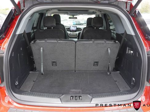 Used 2023 Ford Explorer XLT w/ Equipment Group 202A AWD/4WD image 40