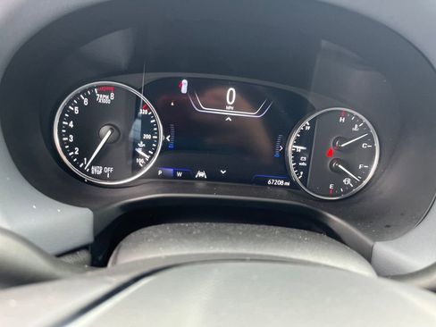 Used 2024 Buick Enclave Premium image 9