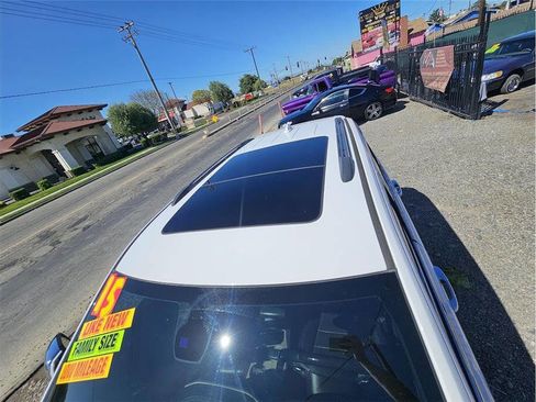 Used 2015 Jeep Grand Cherokee Overland image 9