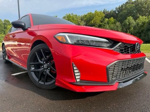 Used 2025 Honda Civic Sport image 2