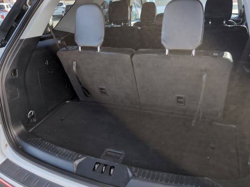 Used 2023 Ford Explorer XLT w/ Equipment Group 202A image 30