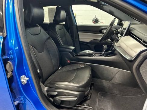 Used 2023 Jeep Compass Limited AWD/4WD image 12