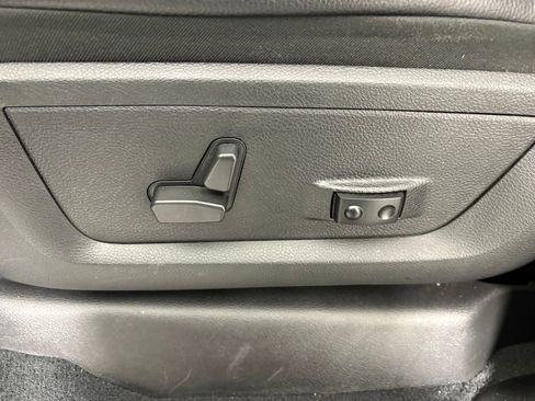 Used 2022 RAM 2500 Laramie AWD/4WD image 14