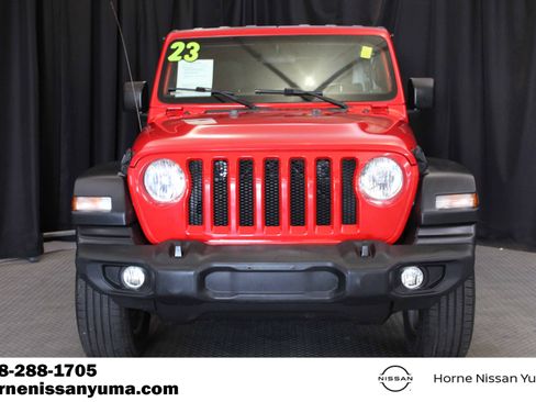 Used 2023 Jeep Wrangler Unlimited Sport AWD/4WD image 2