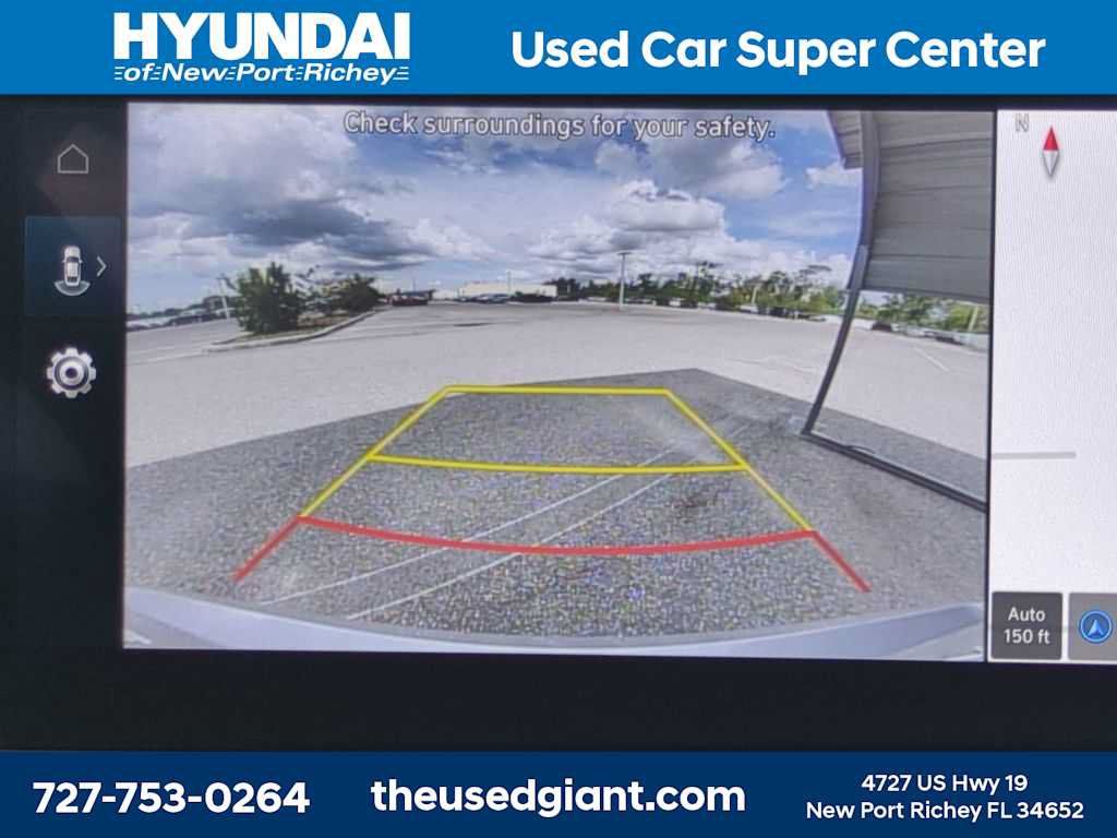 Certified 2025 Hyundai Elantra Limited FWD image 22