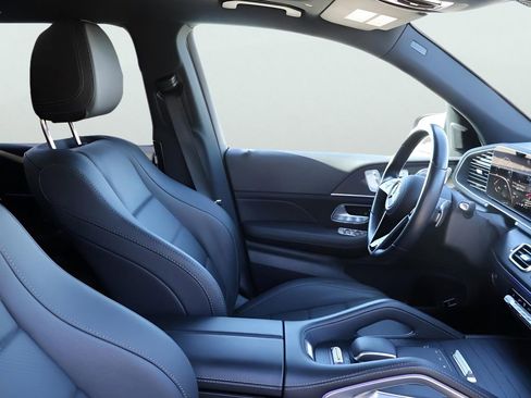 Certified 2024 Mercedes-Benz GLS 450 4MATIC image 10