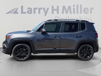 Used 2017 Jeep Renegade Altitude FWD video 2