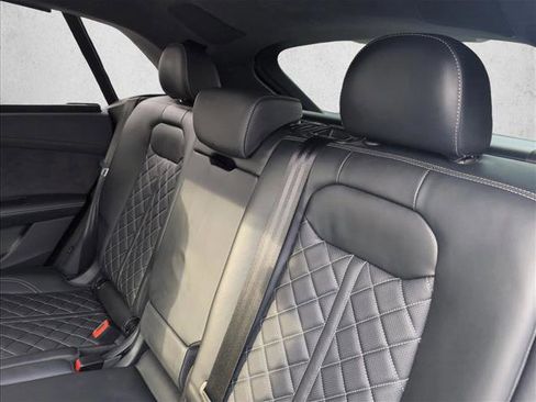 Used 2023 Audi SQ8 Prestige image 19