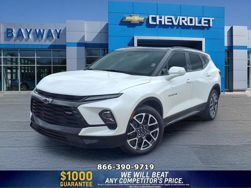 Used 2024 Chevrolet Blazer RS w/ Enhanced Convenience Package FWD image 1