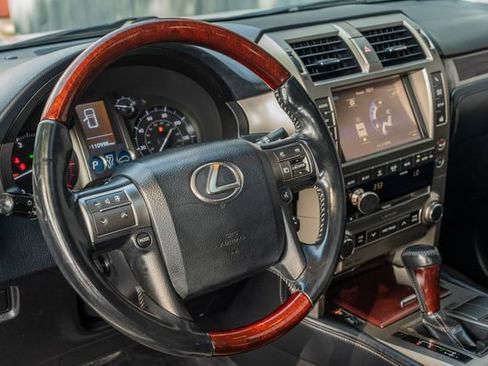 Used 2014 Lexus GX 460 w/ Premium Package AWD/4WD image 24