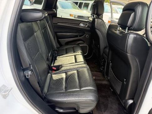 Used 2018 Jeep Grand Cherokee Summit AWD/4WD image 39