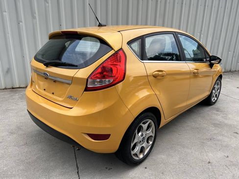 Used 2011 Ford Fiesta SES w/ 301A Rapid Spec Order Code FWD image 3