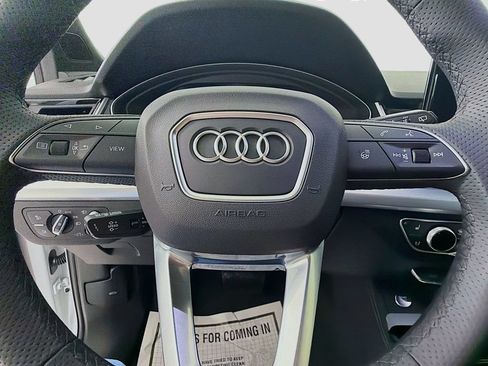 Used 2024 Audi Q5 2.0T Prestige AWD/4WD image 11