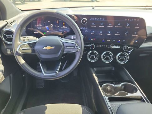 Used 2026 Chevrolet Blazer EV LT FWD image 4
