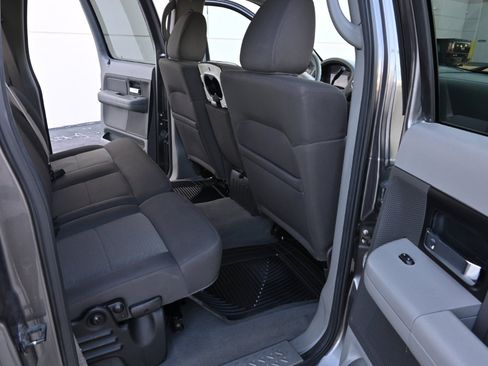Used 2006 Ford F150 XLT image 13