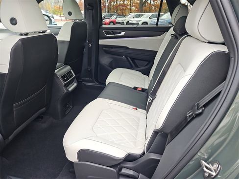 New 2026 Volkswagen Atlas Cross Sport SEL Premium R-Line image 26