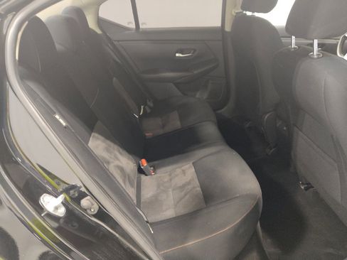 Used 2022 Nissan Sentra SR w/ Trunk Package FWD image 19