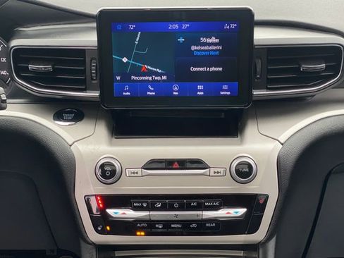 Used 2023 Ford Explorer XLT w/ Equipment Group 202A image 24