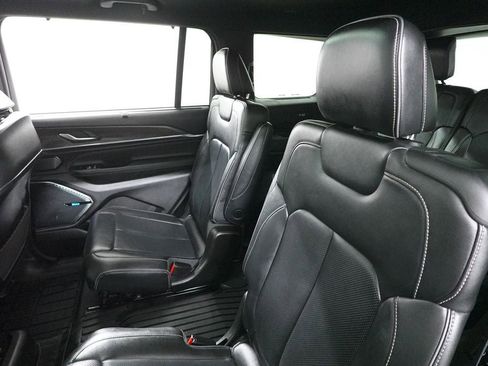 Used 2021 Jeep Grand Cherokee L Overland w/ Luxury Tech Group IV image 26