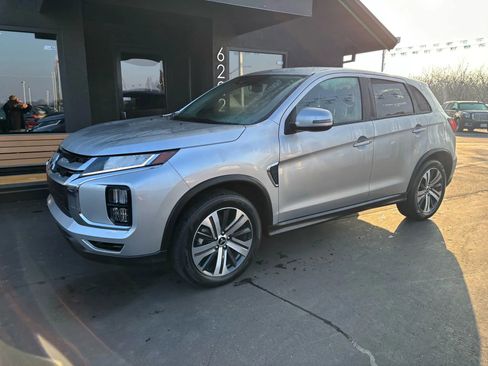 Used 2024 Mitsubishi Outlander Sport SE image 4