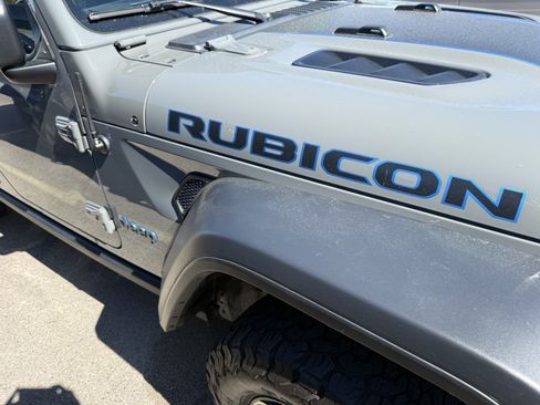 Used 2023 Jeep Wrangler Unlimited Rubicon 4xe w/ Cold Weather Group AWD/4WD image 14