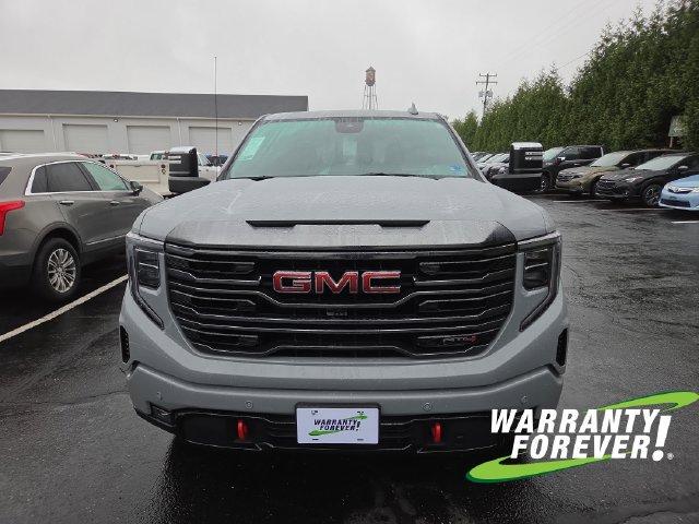 Used 2024 GMC Sierra 1500 AT4 w/ Technology Package AWD/4WD image 2
