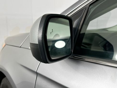 Used 2024 Ford Edge SEL image 16