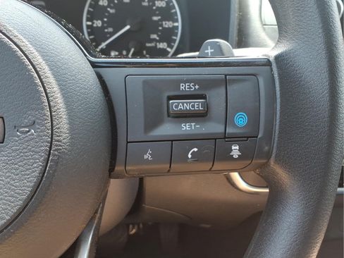 Certified 2023 Nissan Rogue SV AWD/4WD image 18