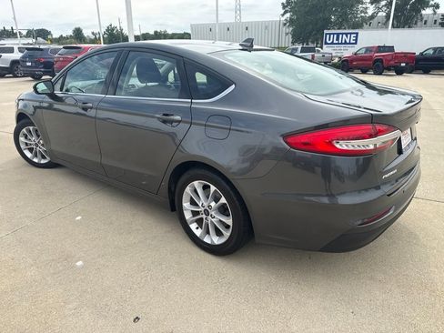 Used 2020 Ford Fusion SE FWD image 5
