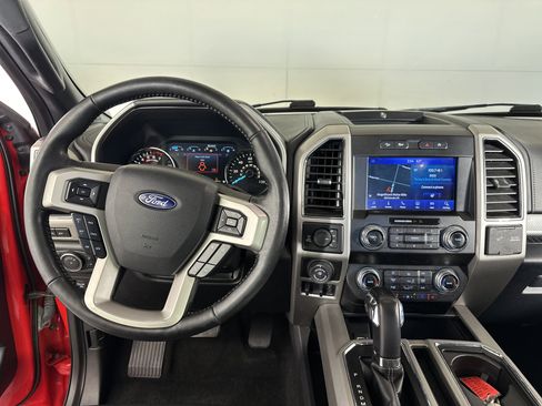 Used 2019 Ford F150 Lariat w/ Equipment Group 502A Luxury image 3