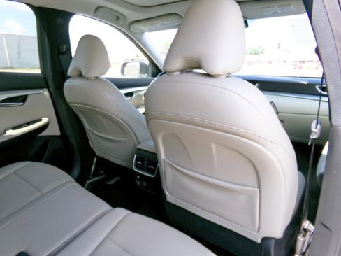 Used 2021 INFINITI QX50 Luxe FWD image 15