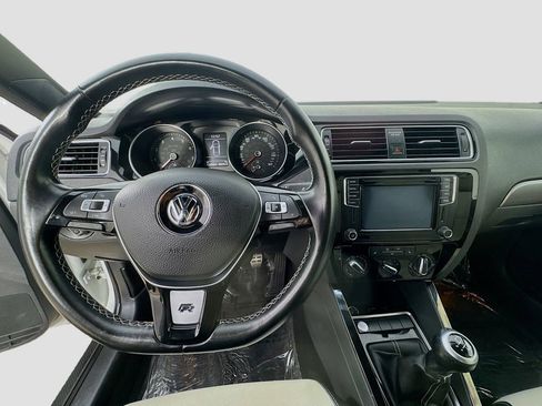 Used 2016 Volkswagen Jetta Sport w/ Lighting Package FWD image 13
