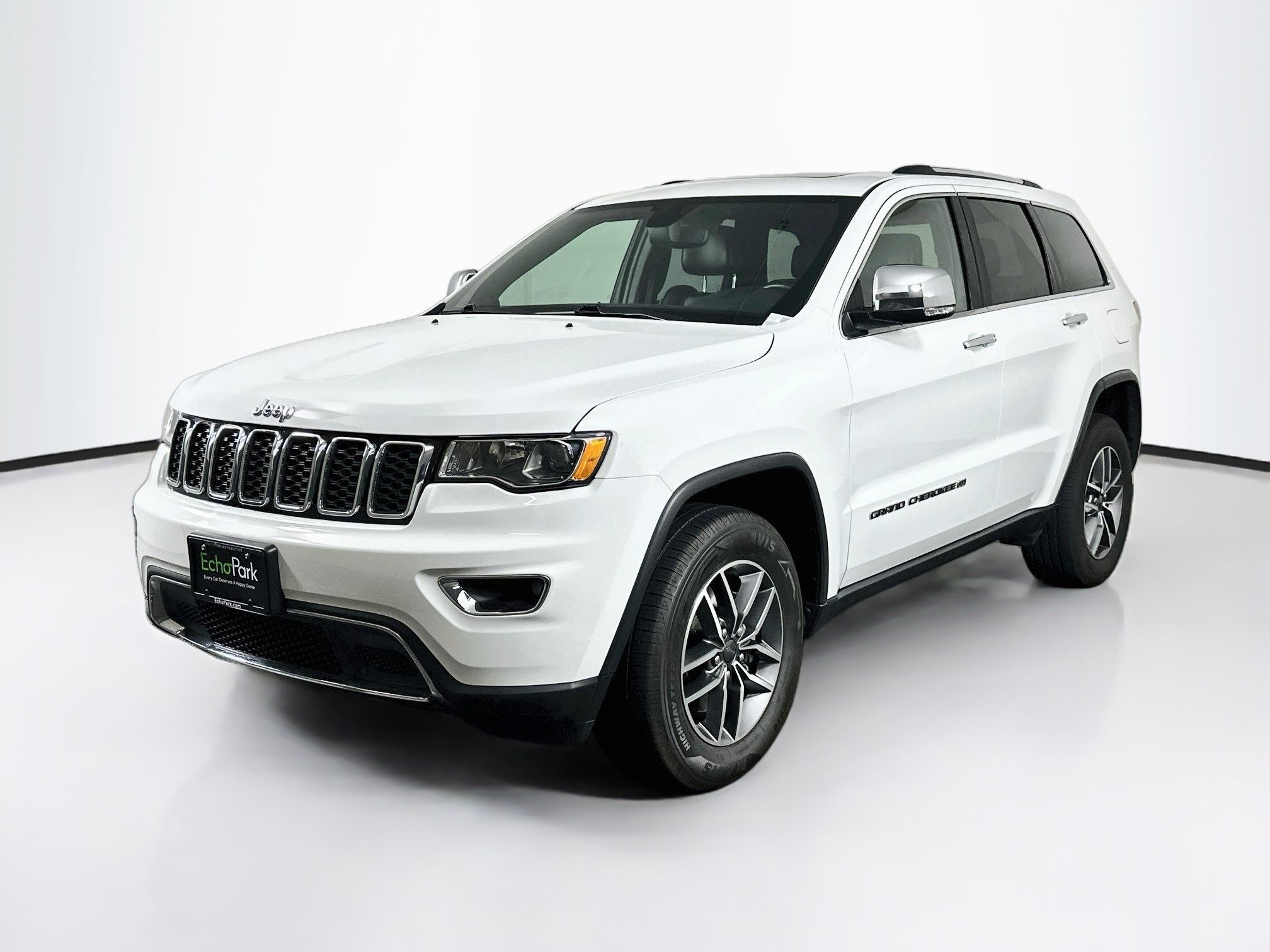 Used 2022 Jeep Grand Cherokee Limited AWD/4WD image 3