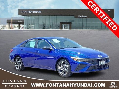 Used 2025 Hyundai Elantra Sport image 1