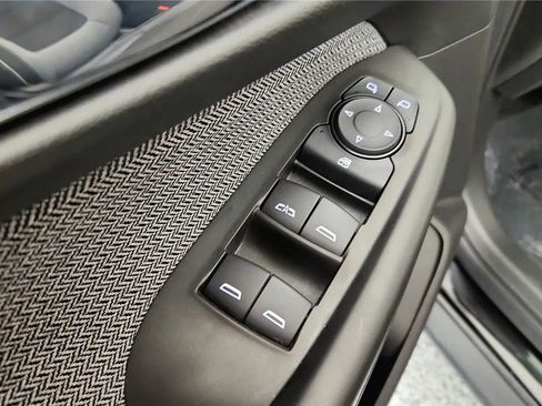 Used 2025 Chevrolet TrailBlazer LT image 29