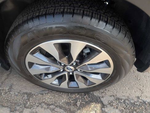 Used 2025 Subaru Outback Limited image 9