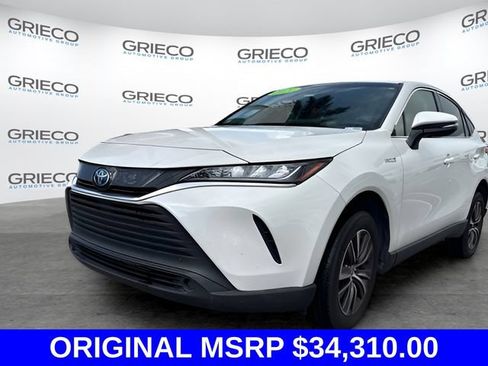 Used 2021 Toyota Venza LE AWD/4WD image 2