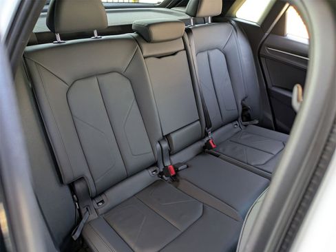 Used 2022 Audi Q3 2.0T Premium w/ Convenience Package image 29