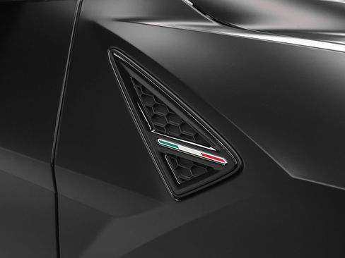 Used 2022 Lamborghini Urus image 8