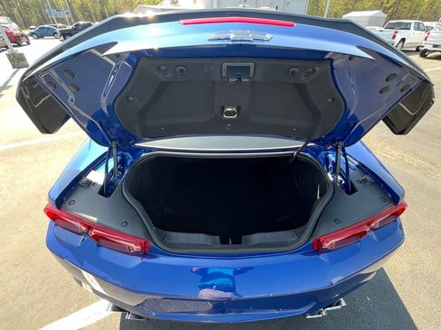 Used 2020 Chevrolet Camaro LT RWD image 12