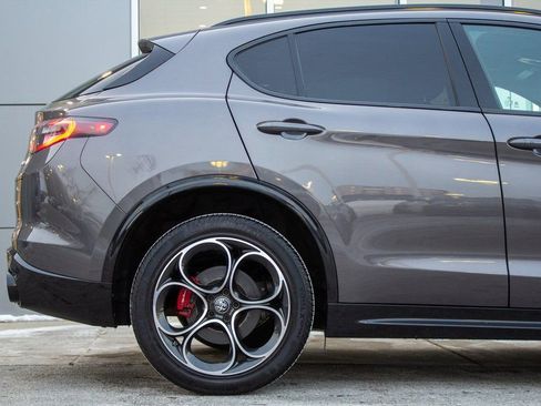 Used 2025 Alfa Romeo Stelvio Sprint w/ Veloce Package AWD/4WD image 6