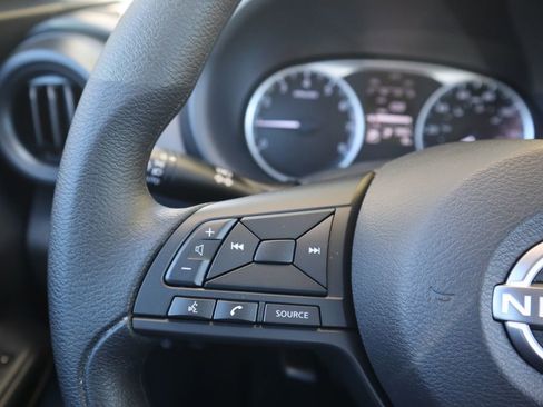 New 2025 Nissan Kicks Play S image 20